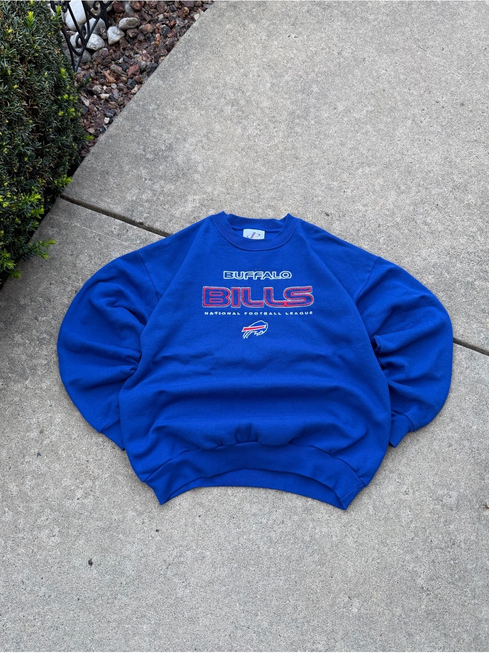 Vintage 90s Logo Athletic Buffalo Bills Crew Neck Spell Out Embroidered NFL Sz L